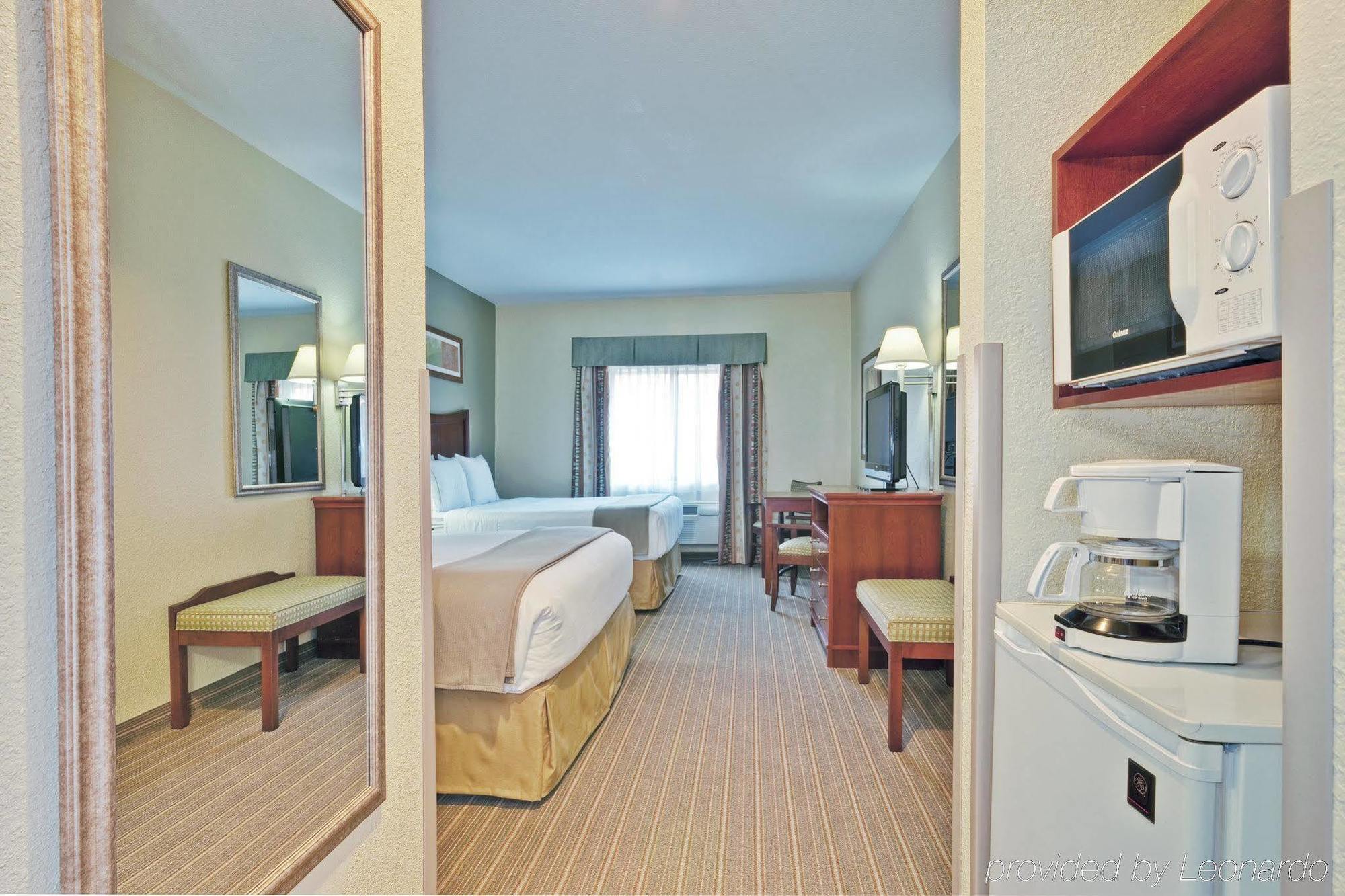 Holiday Inn Express Winfield - Teays Valley Hurricane Exterior photo