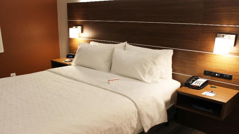 Holiday Inn Express Winfield - Teays Valley Hurricane Exterior photo